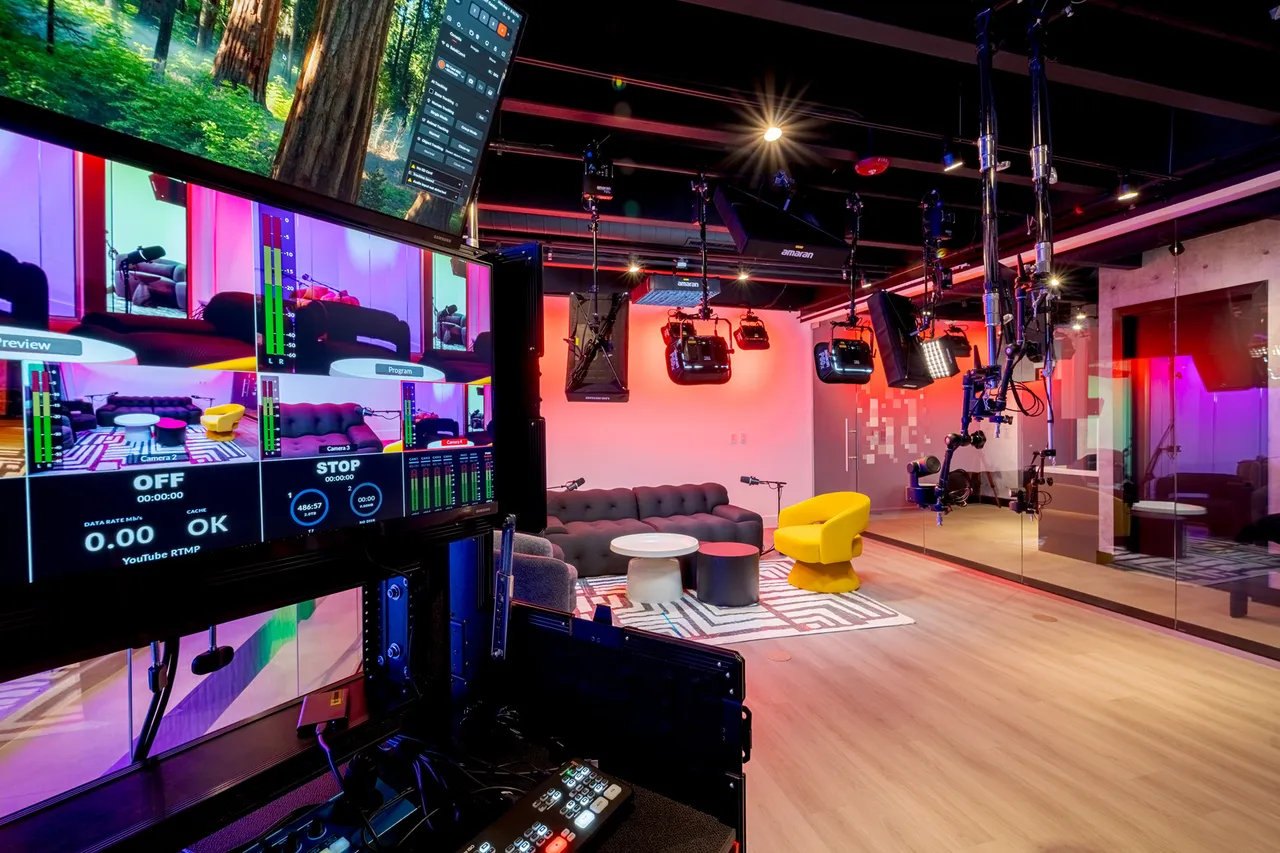 Lec Studios, photo 3