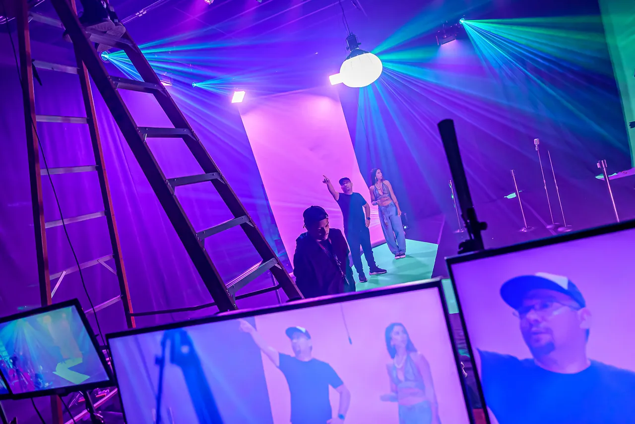 305Color – Backstage / BTS, photo 1
